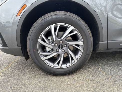 Used 2025 Lincoln Corsair FWD w/ Equipment Group 101A image 25