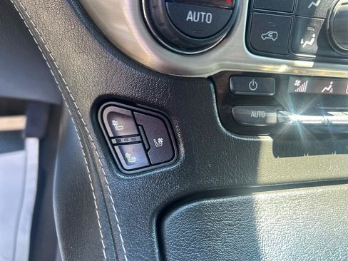 Used 2019 GMC Yukon XL Denali RWD image 21