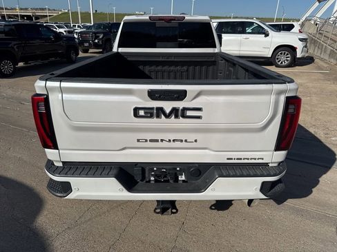 Used 2024 GMC Sierra 3500 Denali Ultimate image 6