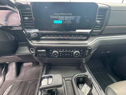 Used 2023 Chevrolet Silverado 1500 ZR2 w/ Technology Package AWD/4WD image 29
