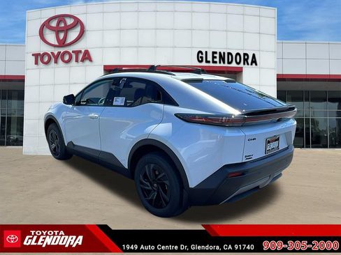 New 2026 Toyota C-HR AWD/4WD image 5