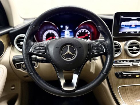 Used 2018 Mercedes-Benz GLC 300 4MATIC image 18