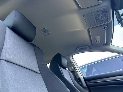 Used 2018 Honda Accord LX image 16