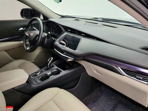 Used 2023 Cadillac XT4 Luxury w/ Cold Weather Package image 26