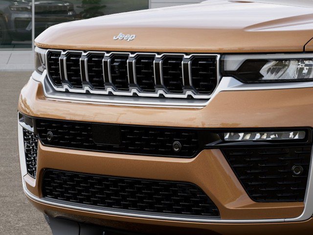 New 2027 Jeep Grand Cherokee Summit AWD/4WD image 11