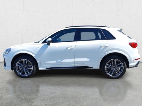 Certified 2025 Audi Q3 2.0T Premium w/ Convenience Package AWD/4WD image 8