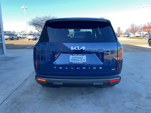 New 2027 Kia Telluride S image 6