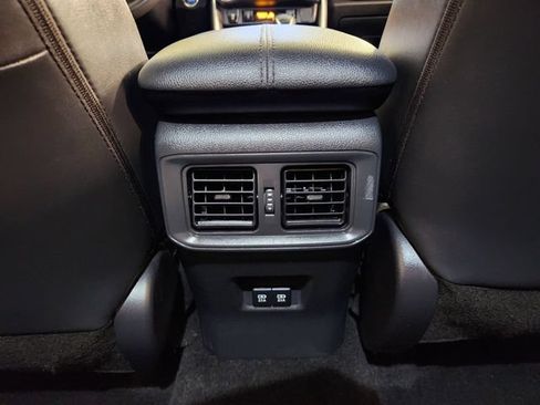 Used 2019 Toyota RAV4 XSE AWD/4WD image 31