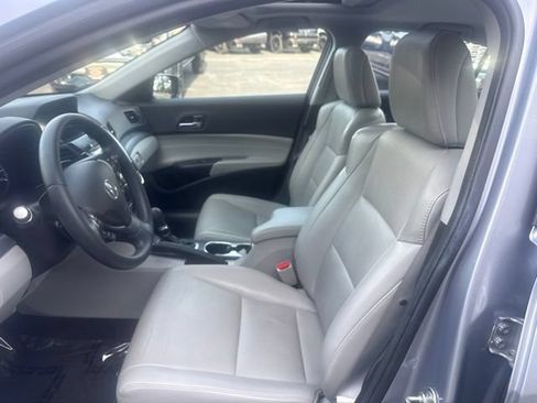 Used 2016 Acura ILX FWD image 12