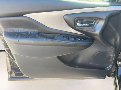 Used 2021 Nissan Murano S image 21