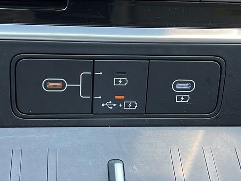 Certified 2024 Hyundai Santa Fe SE FWD image 17