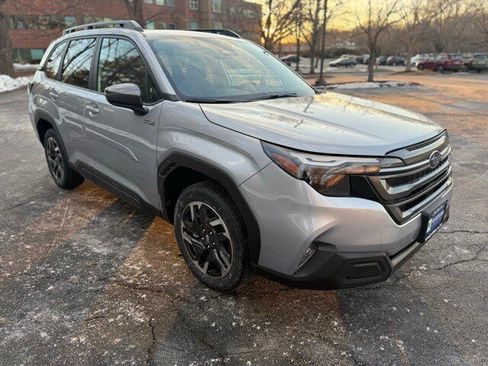 New 2025 Subaru Forester Premium image 3