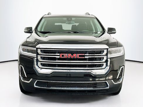 Used 2023 GMC Acadia SLE w/ Driver Convenience Package image 2