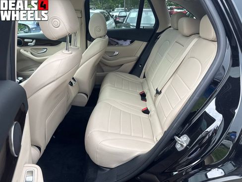 Used 2016 Mercedes-Benz GLC 300 image 25