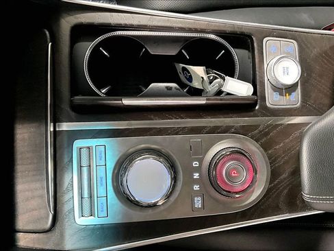 Used 2024 Genesis GV80 3.5T image 17