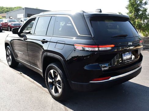 Used 2023 Jeep Grand Cherokee 4WD 4xe image 3