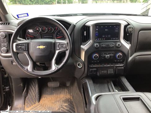 Used 2022 Chevrolet Silverado 1500 LTZ AWD/4WD image 12