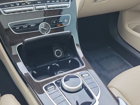 Used 2019 Mercedes-Benz C 300 4MATIC Sedan image 15