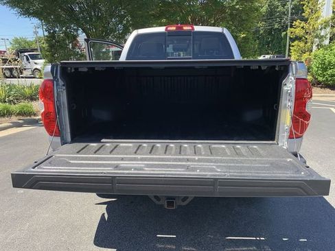 Used 2021 Toyota Tundra SR5 AWD/4WD image 32