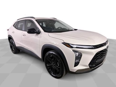 New 2026 Chevrolet Trax ACTIV w/ Driver Confidence Package image 2