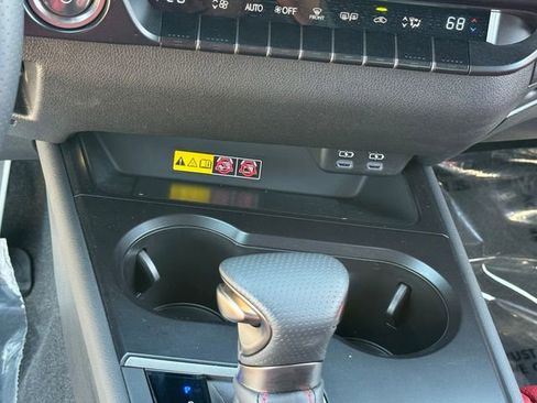 Used 2024 Lexus UX 250h F Sport FWD image 22
