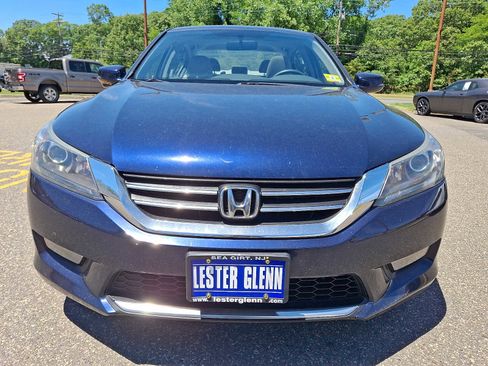 Used 2015 Honda Accord EX image 2
