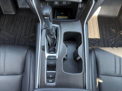 Used 2022 Honda Accord EX-L image 2