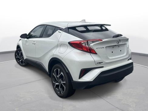 Used 2020 Toyota C-HR XLE FWD image 8