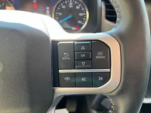 Used 2022 Ford Expedition XLT RWD image 16