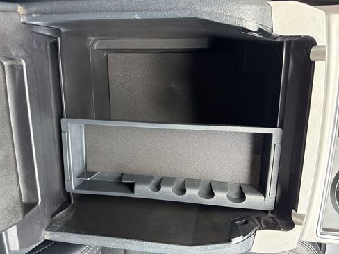 Used 2022 Ford F450 Lariat image 22