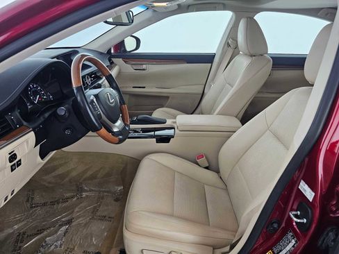 Used 2014 Lexus ES 300h w/ Luxury Package w/Bamboo Trim image 20