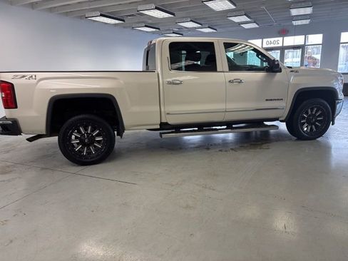 Used 2014 GMC Sierra 1500 SLT w/ SLT Crew Cab Value Package image 14