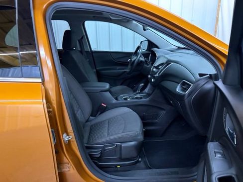 Used 2018 Chevrolet Equinox LT w/ Sun & Infotainment Package FWD image 23