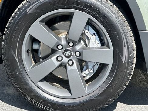 Certified 2025 Land Rover Defender 110 S AWD/4WD image 24