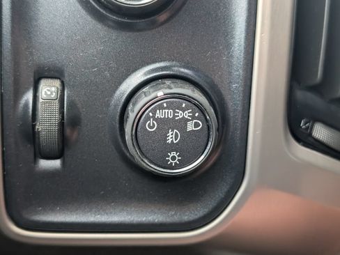 Used 2019 GMC Sierra 3500 Denali w/ Duramax Plus Package AWD/4WD image 12