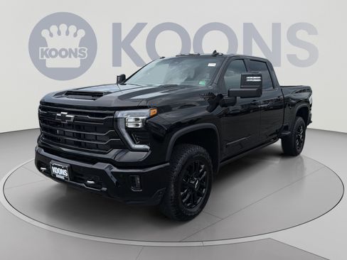 Used 2025 Chevrolet Silverado 2500 High Country w/ High Country Premium Package AWD/4WD image 1