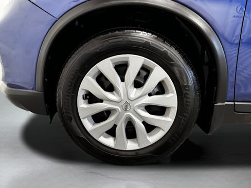 Used 2020 Nissan Rogue S FWD image 47
