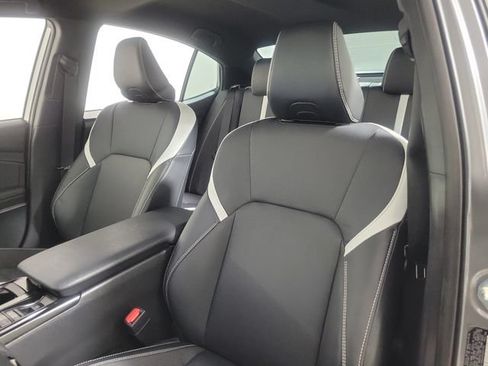 Used 2025 Toyota Camry SE w/ Convenience Package FWD image 20