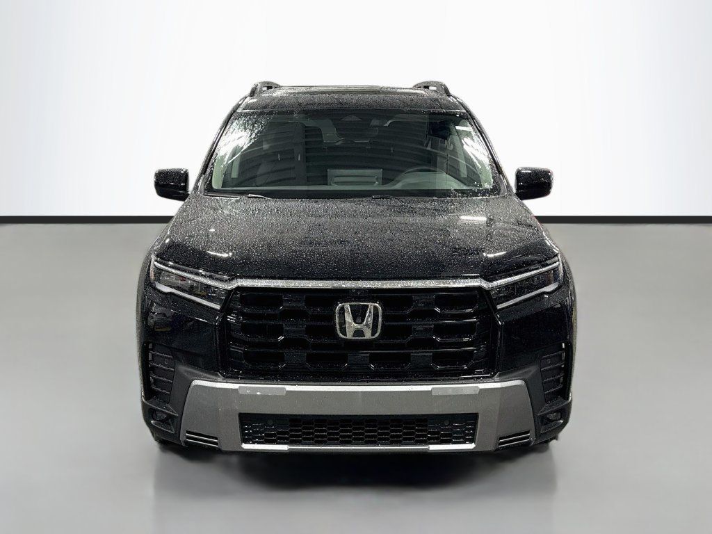 New 2026 Honda Pilot Touring image 2