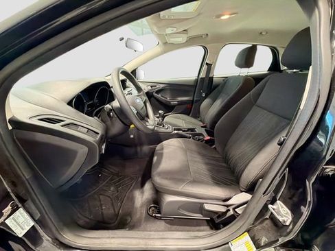 Used 2015 Ford Focus S image 16