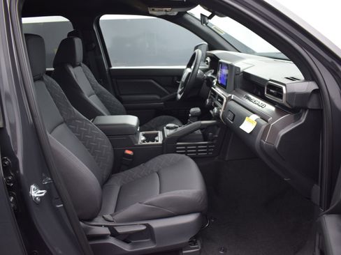 Used 2026 Toyota Tacoma SR5 image 10