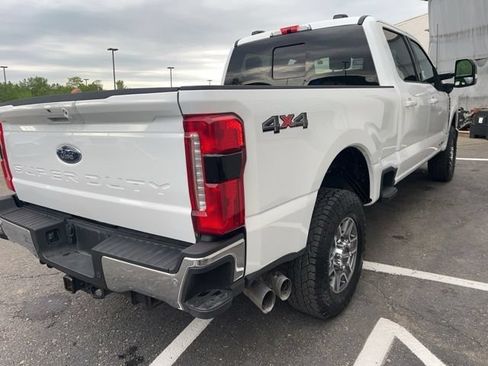 Used 2024 Ford F250 Lariat AWD/4WD image 9