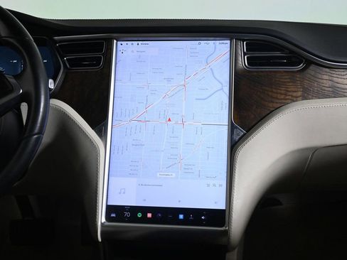 Used 2018 Tesla Model S 75D image 13