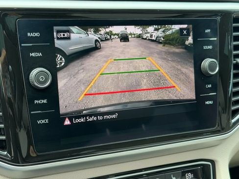 Used 2022 Volkswagen Atlas SE FWD image 22
