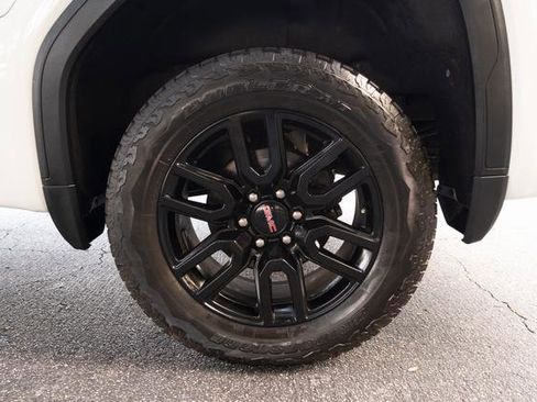Used 2022 GMC Sierra 1500 Elevation image 45