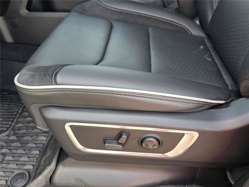 New 2026 RAM 1500 Laramie w/ Night Edition AWD/4WD image 27