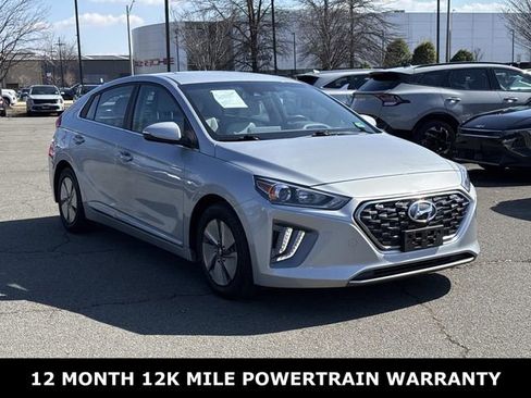 Used 2022 Hyundai Ioniq SE image 1