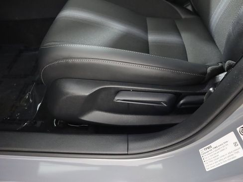 Certified 2025 Honda Civic Sport image 28