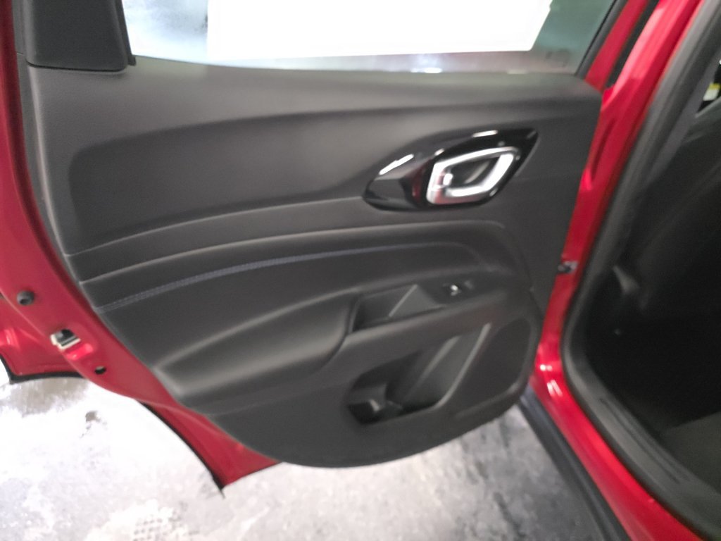 New 2026 Jeep Compass Latitude AWD/4WD image 23