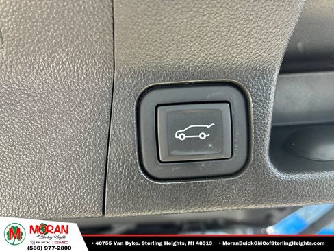Used 2023 GMC Acadia Denali w/ Denali Ultimate Package AWD/4WD image 7